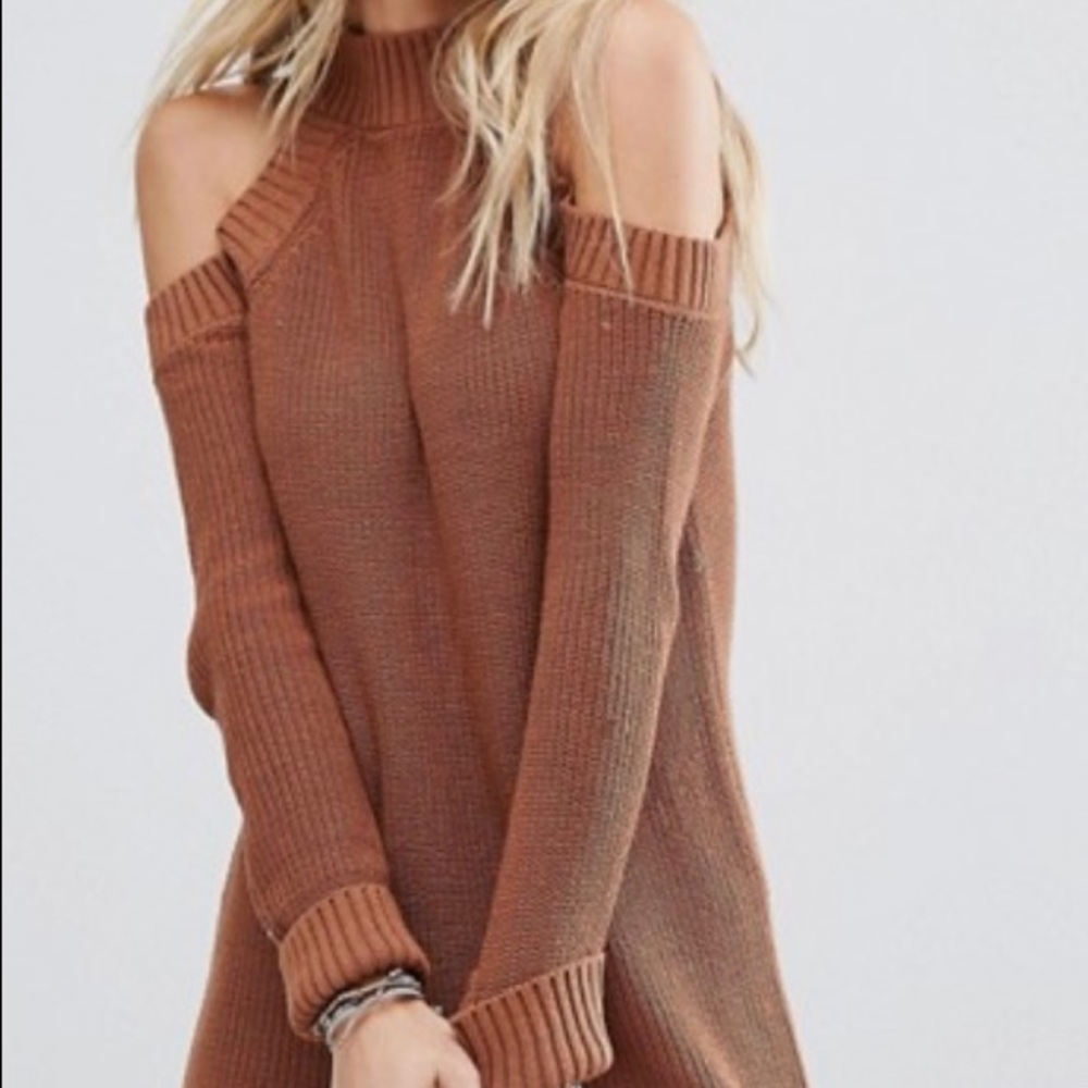 Abercrombie and Fitch Cold Shoulder Knit Dress